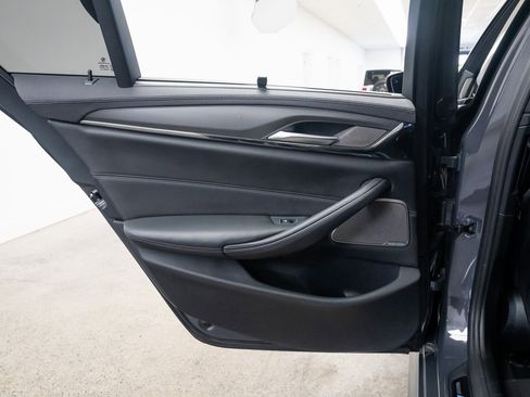 Used 2022 BMW M5 w/ Competition Package image 20