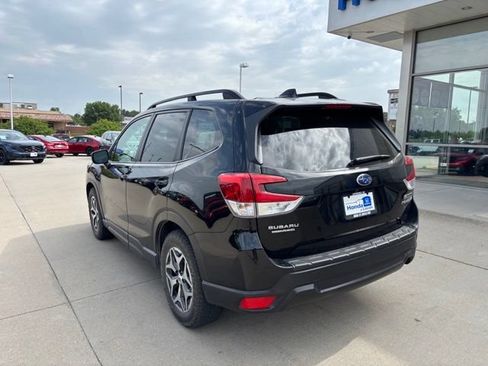 Used 2020 Subaru Forester Premium w/ Popular Package #1 AWD/4WD image 7