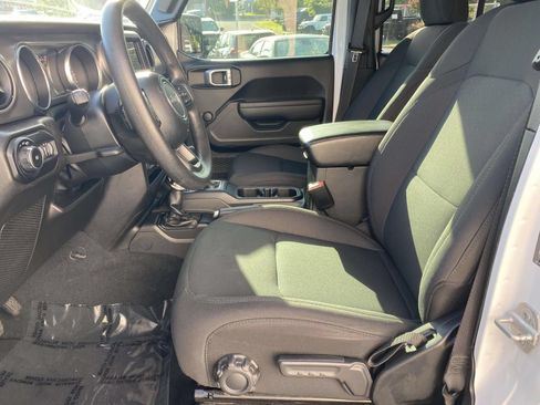 Used 2022 Jeep Wrangler Unlimited Sport AWD/4WD image 14