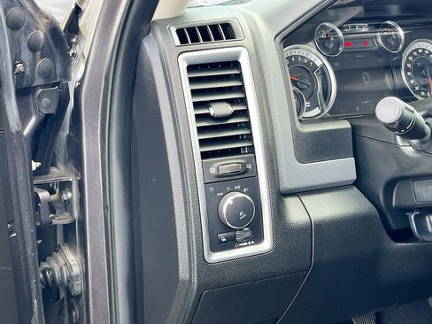 Used 2019 RAM 1500 Classic Warlock w/ Electronics Group image 10