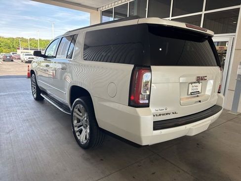 Used 2019 GMC Yukon XL SLT w/ Premium Edition RWD image 22