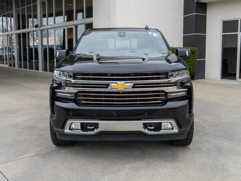 Used 2019 Chevrolet Silverado 1500 High Country w/ Technology Package image 2