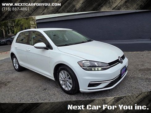 Used 2018 Volkswagen Golf S image 4