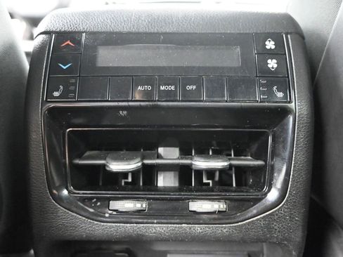 Used 2021 Jeep Grand Cherokee L Limited AWD/4WD image 15