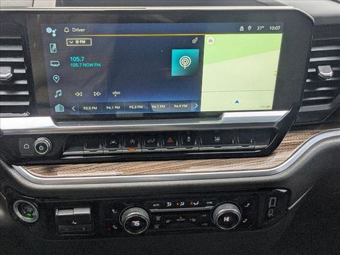 Used 2022 Chevrolet Silverado 1500 RST image 12