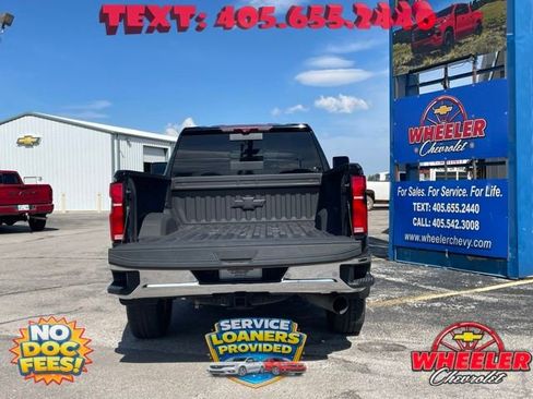 Used 2024 Chevrolet Silverado 2500 LTZ w/ LTZ Plus Package AWD/4WD image 7