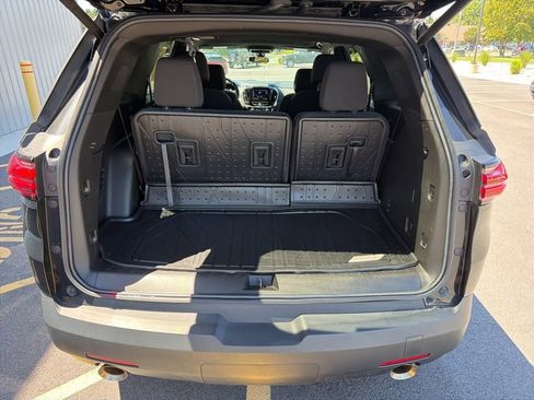 Used 2023 Chevrolet Traverse LT w/ LPO, Floor Liner Package AWD/4WD image 11