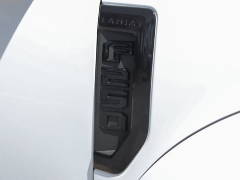 Used 2022 Ford F250 Lariat w/ Black Appearance Package AWD/4WD image 48