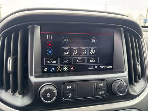 Used 2022 Chevrolet Colorado ZR2 w/ ZR2 Dusk Special Edition image 19