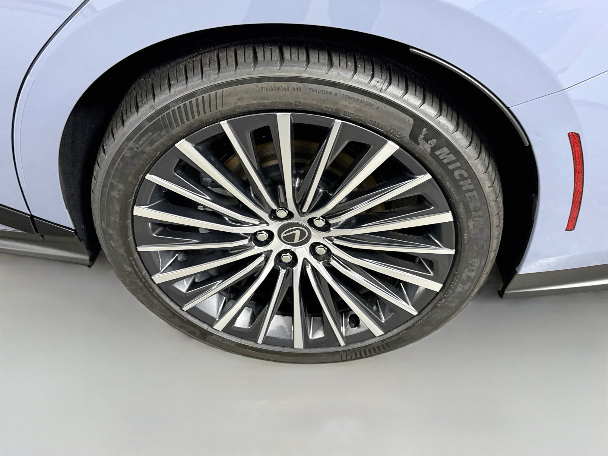 New 2026 Lexus ES 350e w/ Convenience Package FWD image 29