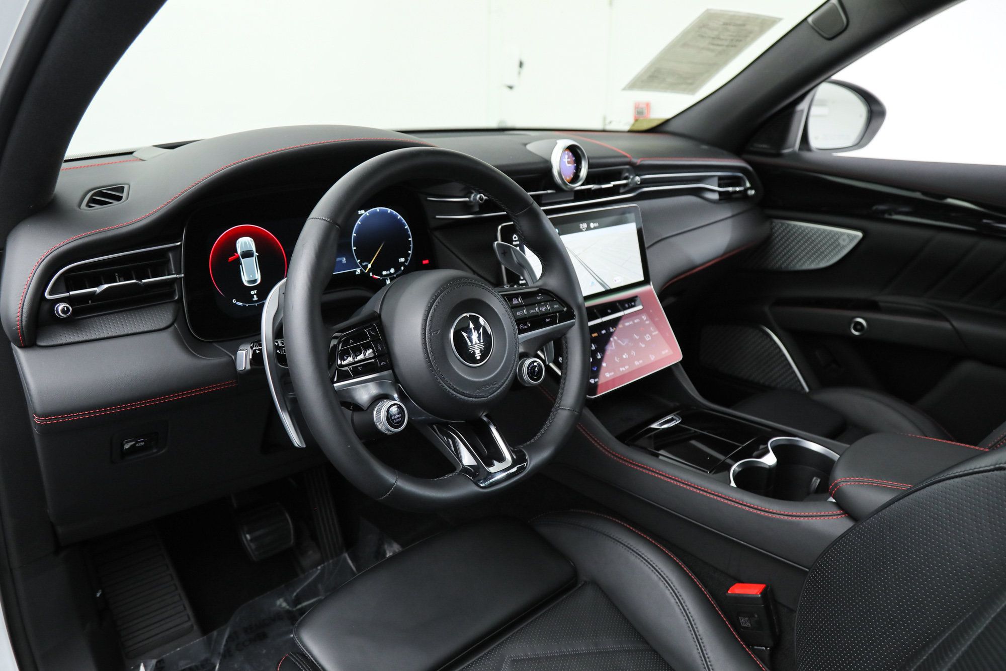 Certified 2023 Maserati Grecale Modena AWD/4WD image 15