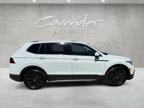 Used 2024 Volkswagen Tiguan SE image 17