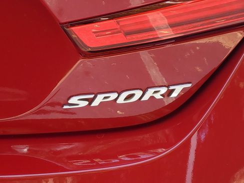 Used 2020 Honda Accord Sport image 9