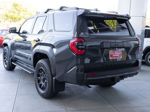 New 2025 Toyota 4Runner 4WD image 7