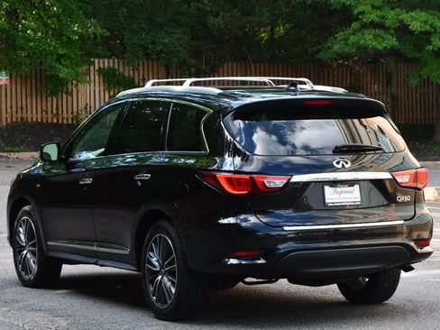 Used 2017 INFINITI QX60 Luxe w/ Deluxe Technology Package image 5