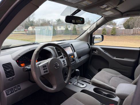 Used 2020 Nissan Frontier SV w/ Midnight Edition Floor Mats image 19