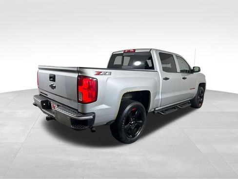 Used 2018 Chevrolet Silverado 1500 LTZ Z71 w/ Redline Edition AWD/4WD image 7