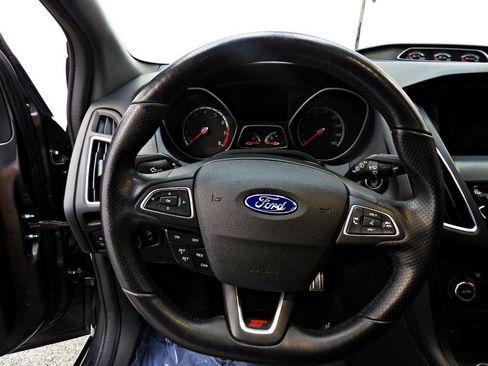 Used 2016 Ford Focus ST w/ Equipment Group 401A FWD image 18