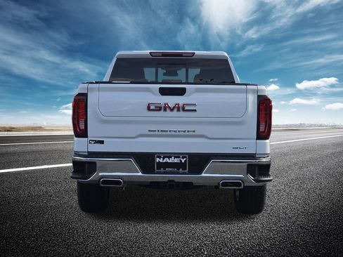 Used 2023 GMC Sierra 1500 SLT w/ SLT Premium Package image 19