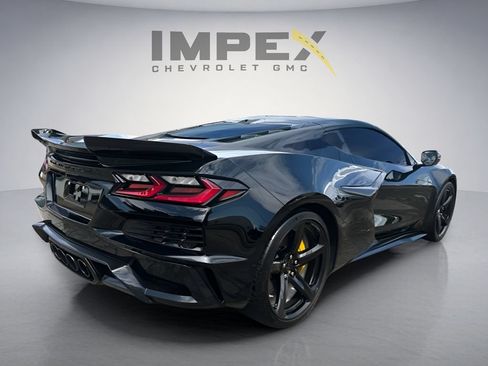 Used 2025 Chevrolet Corvette Z06 w/ Stealth Interior Trim Package RWD image 5