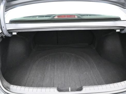 Used 2025 Hyundai Elantra SEL FWD image 29