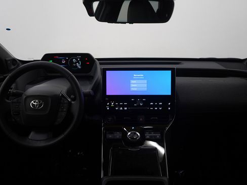 Used 2023 Toyota bZ4X Limited image 13