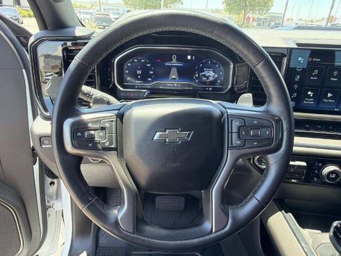 Used 2023 Chevrolet Silverado 1500 ZR2 w/ Technology Package AWD/4WD image 9