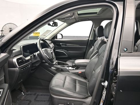 Used 2024 Kia Telluride EX image 12