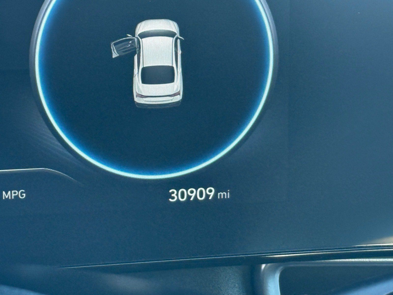 Used 2025 Hyundai Elantra SEL FWD image 20