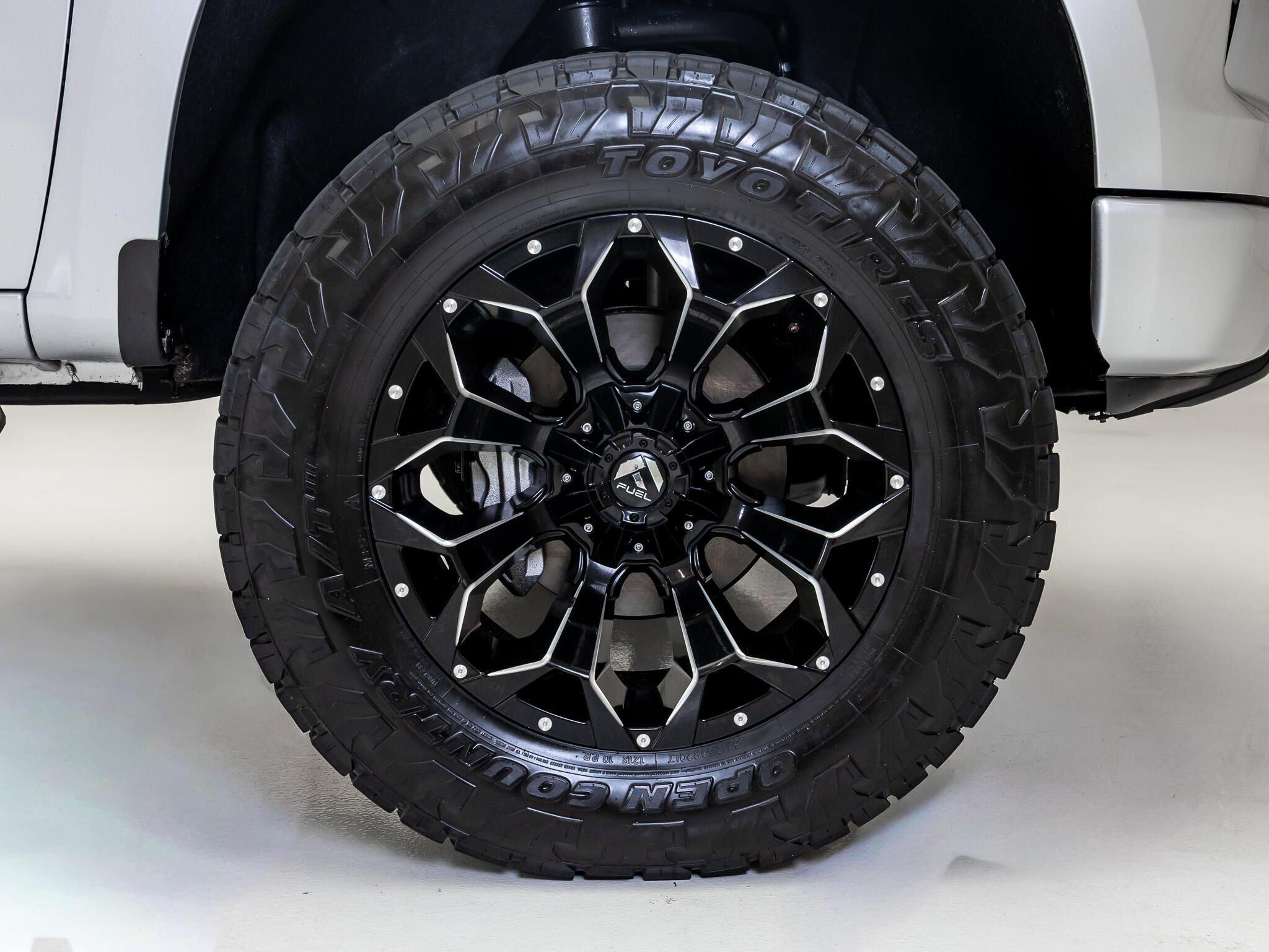 Used 2022 Chevrolet Silverado 1500 RST AWD/4WD image 11