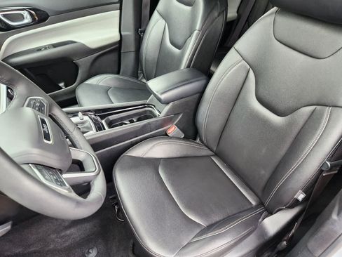 Used 2025 Jeep Compass Limited AWD/4WD image 13