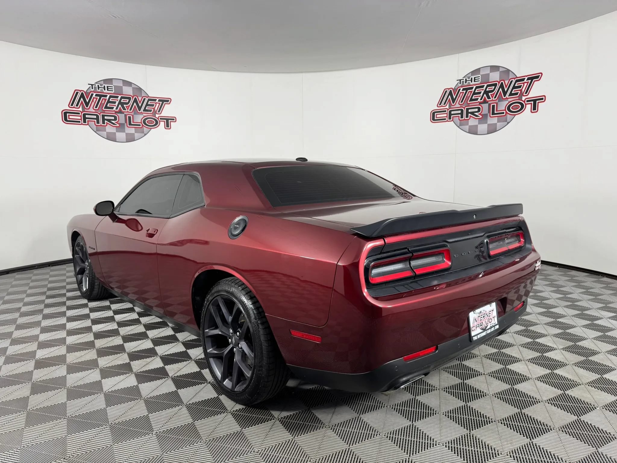 Used 2022 Dodge Challenger R/T w/ Blacktop Package RWD image 5