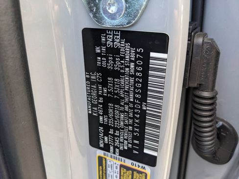 Certified 2025 Kia Sportage SX image 38