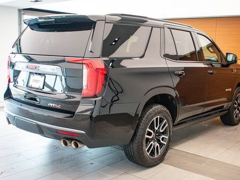 Used 2024 GMC Yukon AT4 w/ AT4 Premium Package AWD/4WD image 6