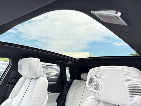 New 2026 Cadillac Lyriq Premium Luxury RWD image 30