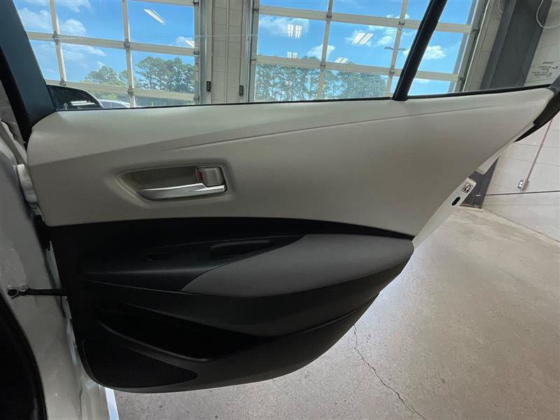Used 2020 Toyota Corolla LE FWD image 27