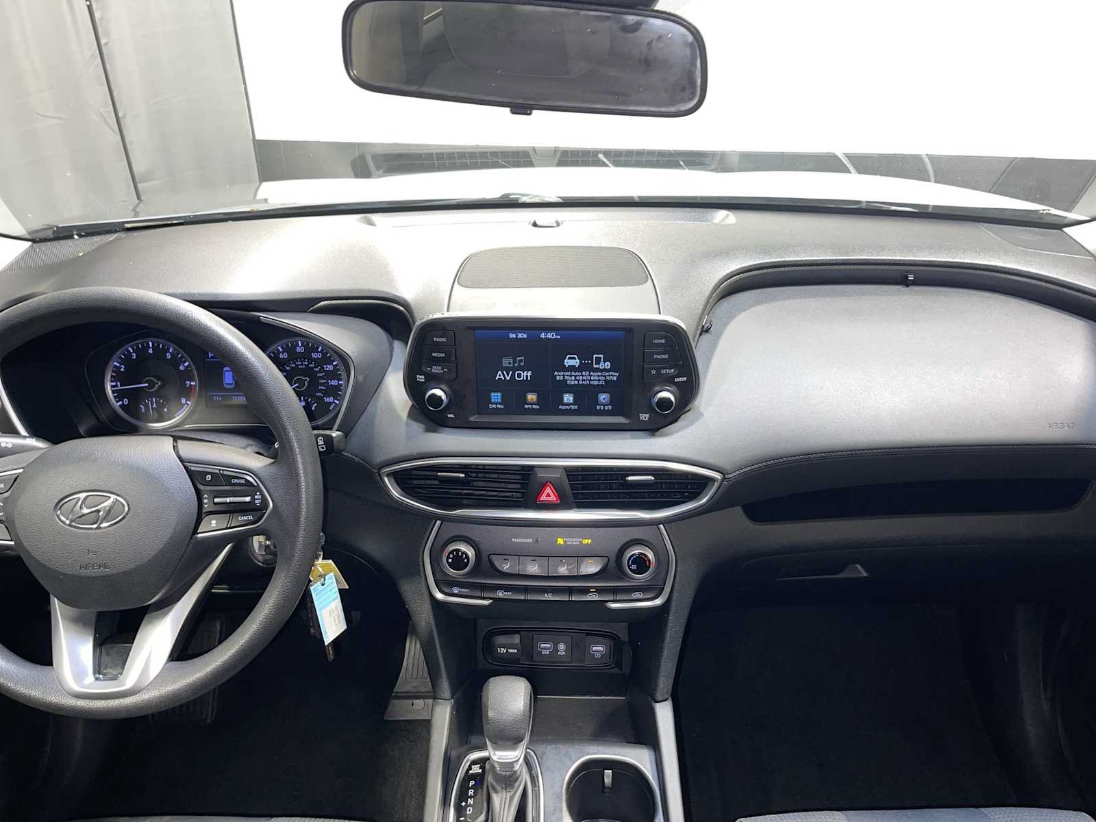 Used 2019 Hyundai Santa Fe SE AWD/4WD image 9