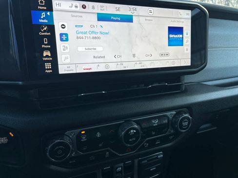 Used 2024 Jeep Wrangler Sport S w/ Convenience Group image 28