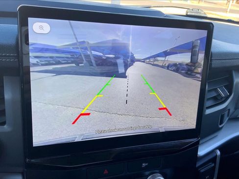 Used 2022 Ford Expedition XLT image 26