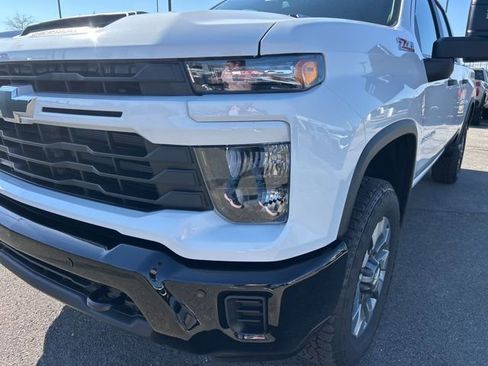 New 2026 Chevrolet Silverado 2500 Custom w/ Custom Value Package image 9