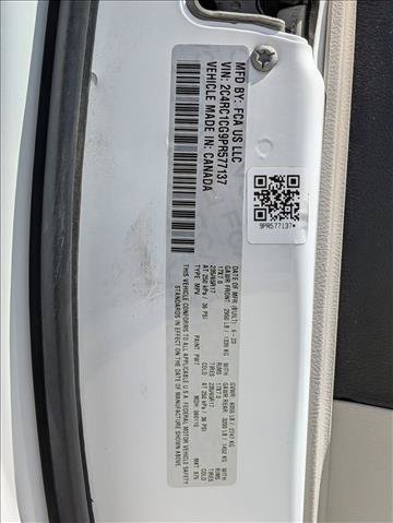 Used 2023 Chrysler Voyager LX FWD image 16