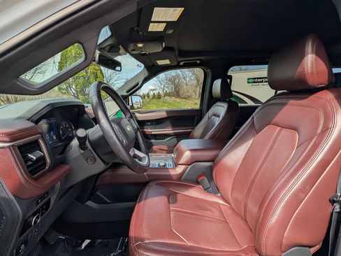 Used 2024 Ford Expedition Max Limited image 10