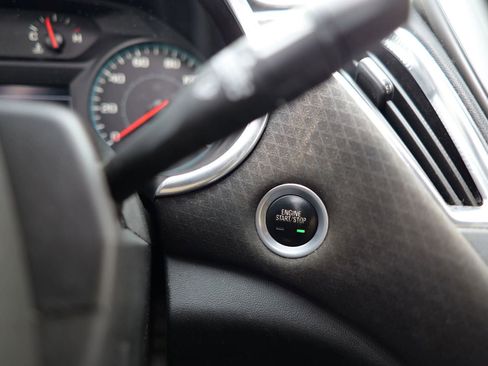 Used 2020 Chevrolet Malibu LT image 21