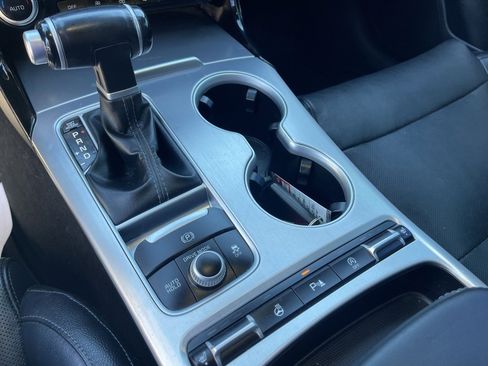 Used 2018 Kia Stinger GT image 27