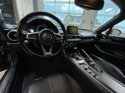 Used 2022 MAZDA MX-5 Miata RF Grand Touring RWD image 13
