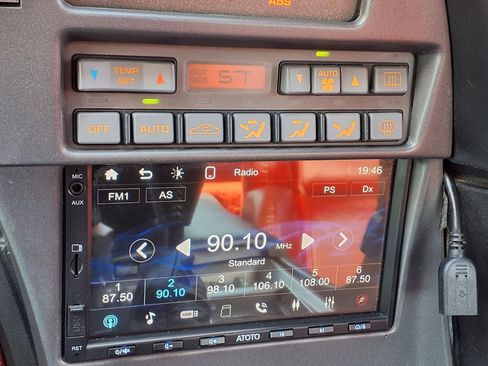 Used 1990 Chevrolet Corvette Coupe RWD image 20