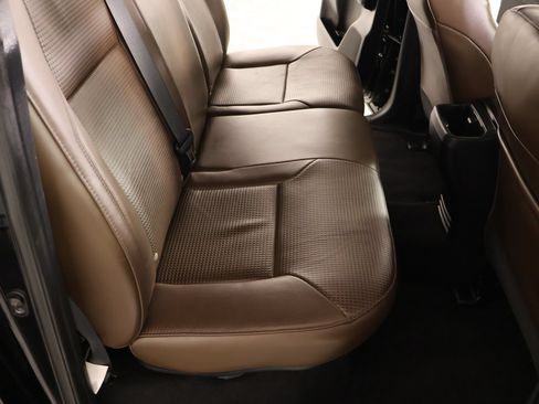 Used 2021 Toyota Tacoma Limited AWD/4WD image 15
