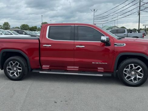 Used 2023 GMC Sierra 1500 SLT w/ SLT Premium Package AWD/4WD image 8