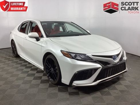 Used 2024 Toyota Camry XSE w/ Navigation Package FWD image 1
