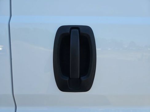 Used 2025 RAM ProMaster 2500 w/ Convenience Group FWD image 32